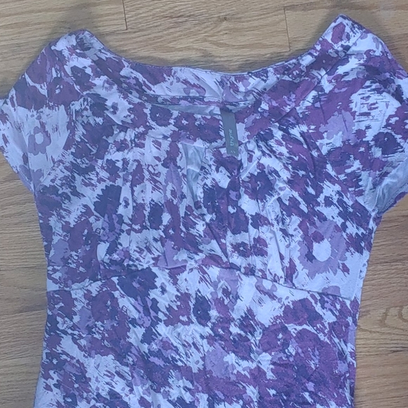 Thyme Maternity Stretchy Shirt - Picture 3 of 4